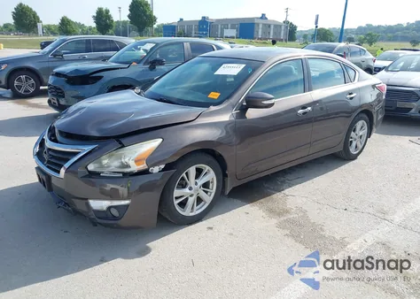 2015 Nissan Altima 2.5 Sv z USA, uszkodzony, nr VIN 1N4AL3AP1FC135526